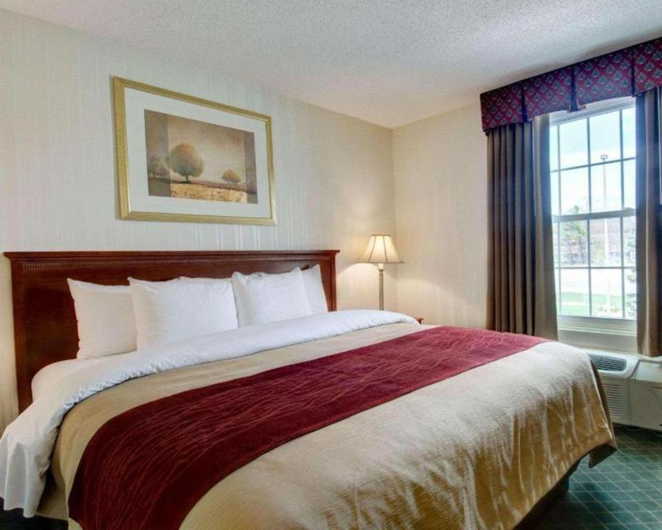 Comfort Inn Foxboro - Mansfield Фоксборо Экстерьер фото