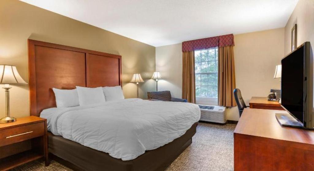 Comfort Inn Foxboro - Mansfield Фоксборо Экстерьер фото