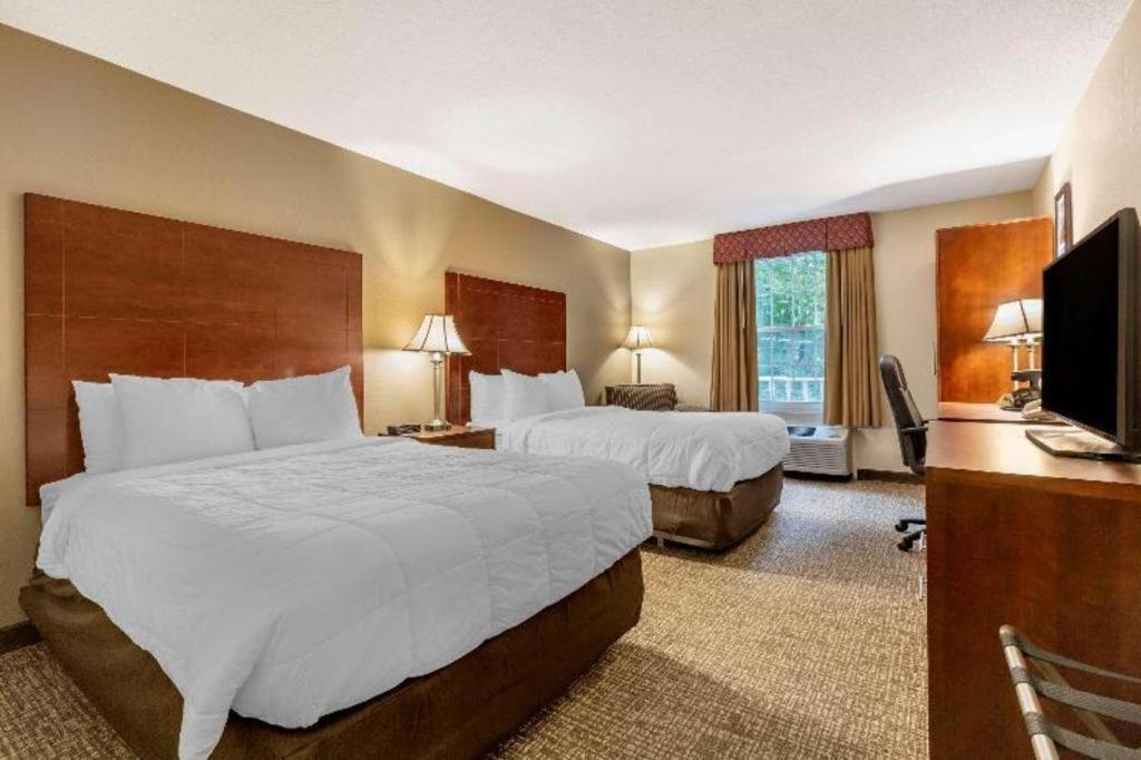 Comfort Inn Foxboro - Mansfield Фоксборо Экстерьер фото