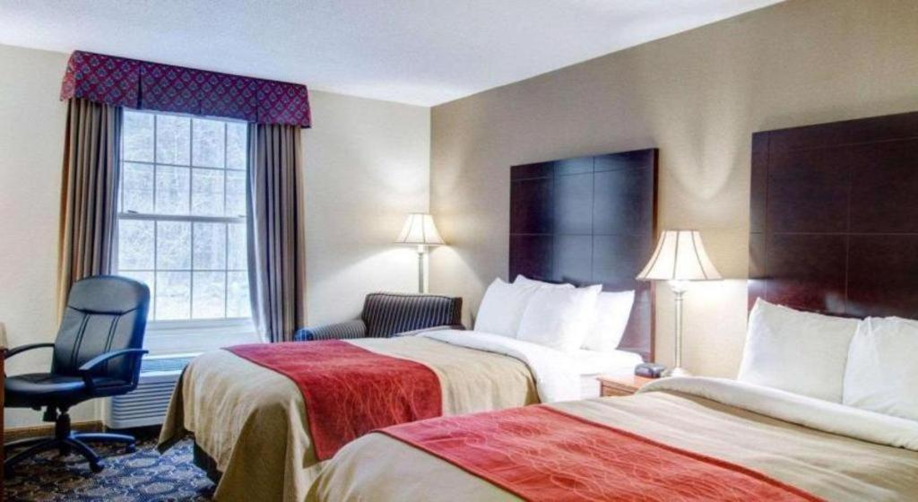 Comfort Inn Foxboro - Mansfield Фоксборо Экстерьер фото